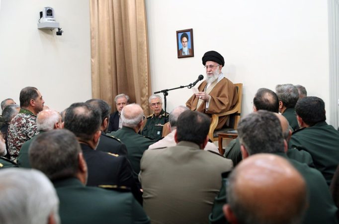 رهبر انقلاب: دشمن از پیشرفتهای جمهوری اسلامی کلافه و عصبی است رهبر انقلاب: دشمن از پیشرفتهای جمهوری اسلامی کلافه و عصبی است