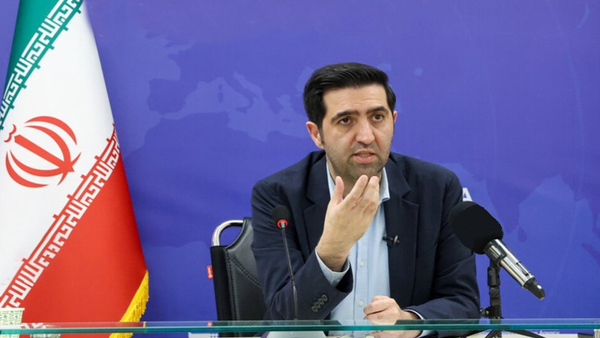 آجرلو: فشارهای خارجی قادر به تغییر معادلات داخلی ما نیست آجرلو: فشارهای خارجی قادر به تغییر معادلات داخلی ما نیست