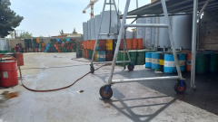 انبار احتکار روغن موتور تقلبی در رباط‌کریم کشف شد