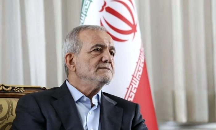 همه افتخار این پیروزی تاریخی به ملت بزرگ و تمدنساز ایران اختصاص دارد همه افتخار این پیروزی تاریخی به ملت بزرگ و تمدنساز ایران اختصاص دارد