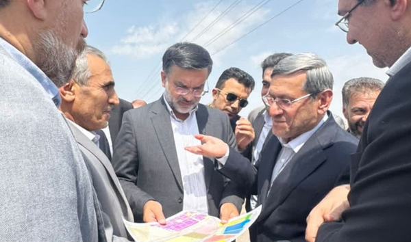 بازدید از محل پیشنهادی استادیوم 40 هزار نفری شهرستان در پرند + عکس بازدید از محل پیشنهادی استادیوم ۴۰ هزار نفری شهرستان در پرند + عکس