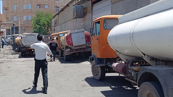 پلمب یک واحد فروش آب غیرمجاز در رباطکریم پلمب یک واحد فروش آب غیرمجاز در رباطکریم