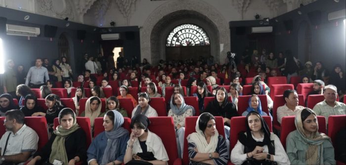 کارگردان سینما: کسانی که آزارم دادند را به هیچ وجه نمیبخشم کارگردان سینما: کسانی که آزارم دادند را به هیچ وجه نمیبخشم