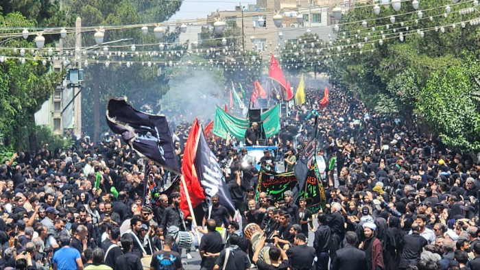 شکوه عزای حسینی در رباطکریم شکوه عزای حسینی در رباطکریم