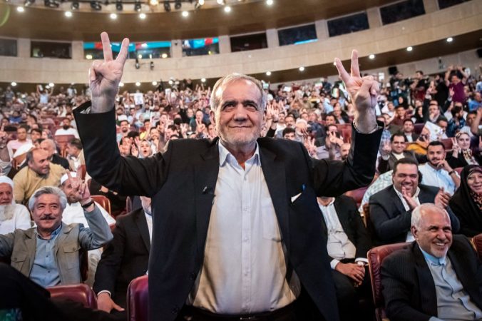 یکسال با پزشکیان؛ 3 برگبرنده رئیسجمهور در سیاستخارجی یکسال با پزشکیان؛ ۳ برگبرنده رئیسجمهور در سیاستخارجی