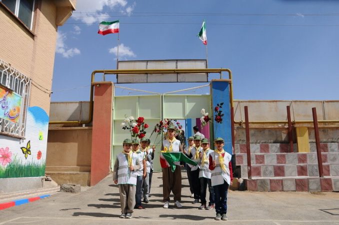غیبت غیرموجه «عدالت آموزشی» در مدارس غیبت غیرموجه «عدالت آموزشی» در مدارس