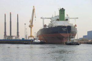 بازار جهانی انرژی تحت تأثیر مذاکرات آمریکا و روسیه است