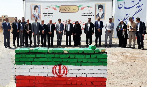 آیین خشت‌گذاری هنرستان ۱۸ کلاسه در جنوب فاز ۳ شهر پرند + تصاویر