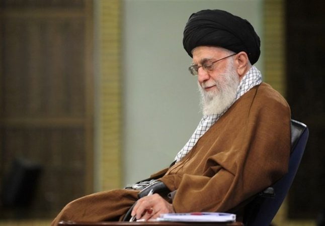پیام رهبر انقلاب به قهرمانان تیم ملی کشتی آزاد؛ از تلاش اعجابانگیز و رفتار تحسینآمیز شما تشکّر میکنم پیام رهبر انقلاب به قهرمانان تیم ملی کشتی آزاد؛ از تلاش اعجابانگیز و رفتار تحسینآمیز شما تشکّر میکنم