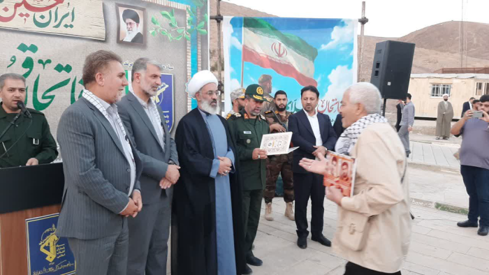 هفته دفاع مقدس / مراسم باشکوه مهمانی لاله ها در پرند برگزار شد +  فیلم و تصاویر
