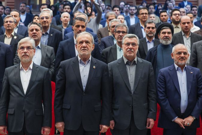 پزشکیان؛ روزِ تکریم دانایی؛ مقابلِ دانشمندان، فارغ از باور و اعتقادشان سر خم کنیم پزشکیان؛ روزِ تکریم دانایی؛ مقابلِ دانشمندان، فارغ از باور و اعتقادشان سر خم کنیم