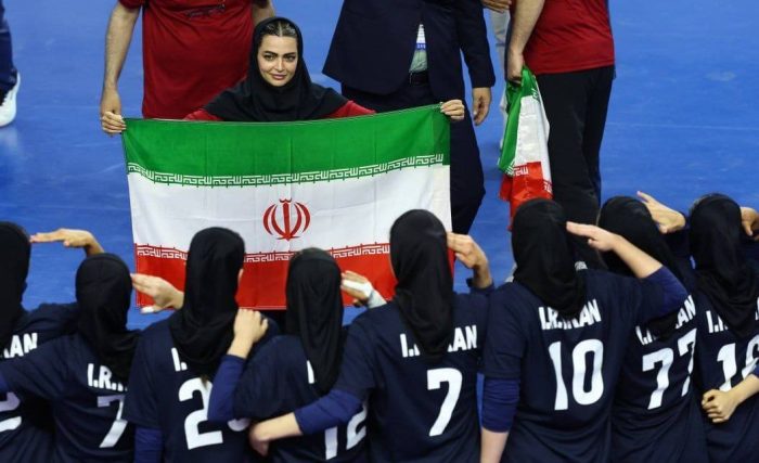 قهرمانی دختران هندبال ایران در بازیهای آسیایی جوانان قهرمانی دختران هندبال ایران در بازیهای آسیایی جوانان