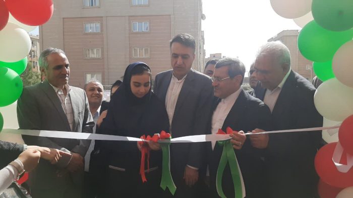 آیین افتتاح هنرستان دخترانه پرنیان پرند / ساختن مدرسه، ساختن آینده است + فیلم و تصاویر آیین افتتاح هنرستان دخترانه پرنیان پرند / ساختن مدرسه، ساختن آینده است + فیلم و تصاویر