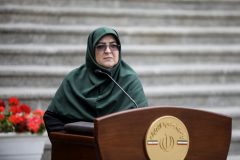 مهاجرانی: منابع کالابرگ تأمین شده و به ۷ دهک پرداخت می‌شود