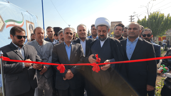 زمین چمن مصنوعی شهدای پرندک آلارد شهرستان رباط‌کریم افتتاح شد + فیلم و تصاویر