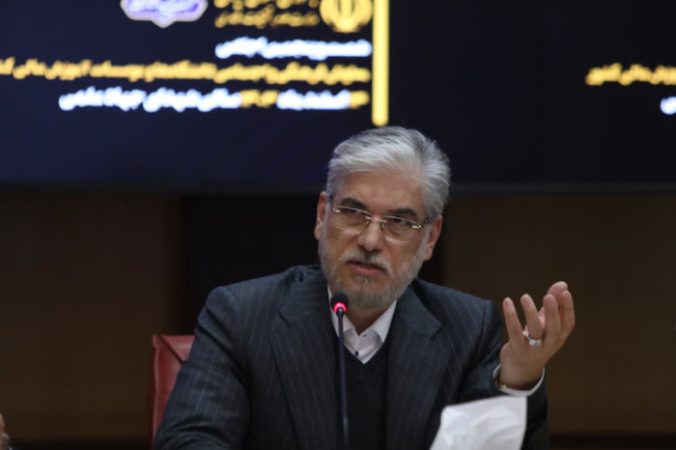 وزیر علوم؛ طول کارشناسی ارشد یکسال و دکتری به ۳ سال کاهش می‌یابد؛ حذف آزمون جامع