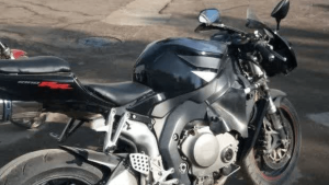 توقیف موتورسیکلت قاچاق میلیاردی در رباط‌کریم