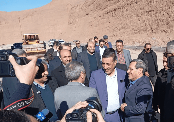 معاون اجرایی رئیس‌جمهور از تصفیه‌خانه فاضلاب پرند بازدید کرد + عکس