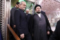 تجدید میثاق رئیس‌جمهور و اعضای دولت با آرمان‌های امام راحل