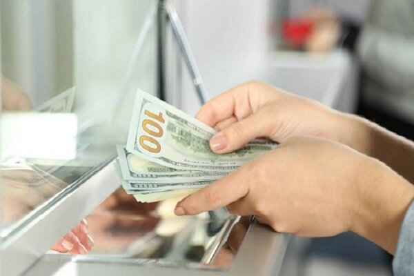 قیمت دلار رسمی ثابت ماند