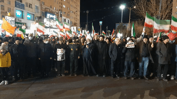 راهپیمایی حماسی مردم پرند در بیعت با سومین رهبر انقلاب + فیلم و تصاویر