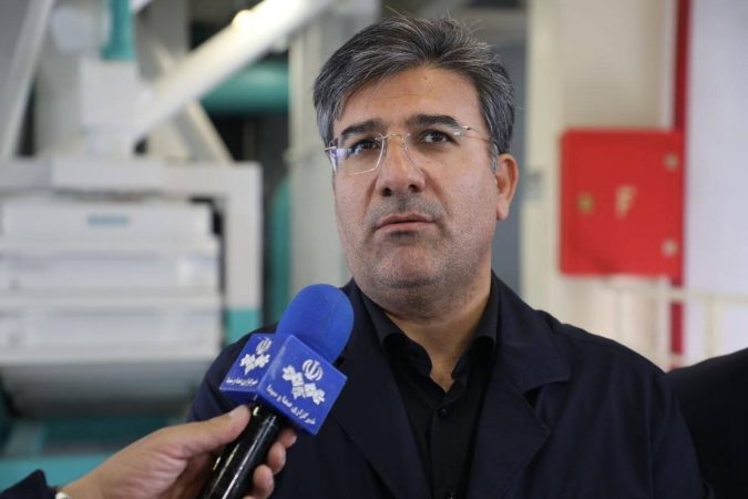 عسگری: مصرف ماهانه ۱۰۰ هزار تن آرد در استان تهران / ۴۰ کارخانه آرد مورد نیاز را تأمین‌ می کنند