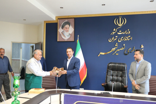 تقدیر خادمیاران رضوی شهرستان رباط‌کریم از شهردار نصیرشهر