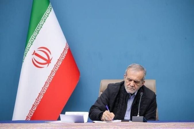 پزشکیان: فردوسی با شاهنامه هویت ایرانی را جاودانه کرد