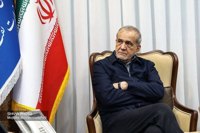 پزشکیان: مساجد می توانند فرماندهی مدیریت مصرف را در محلات برعهده بگیرند