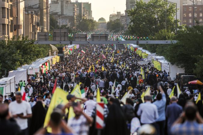 خیابان انقلاب میزبان جشن غدیر شد
