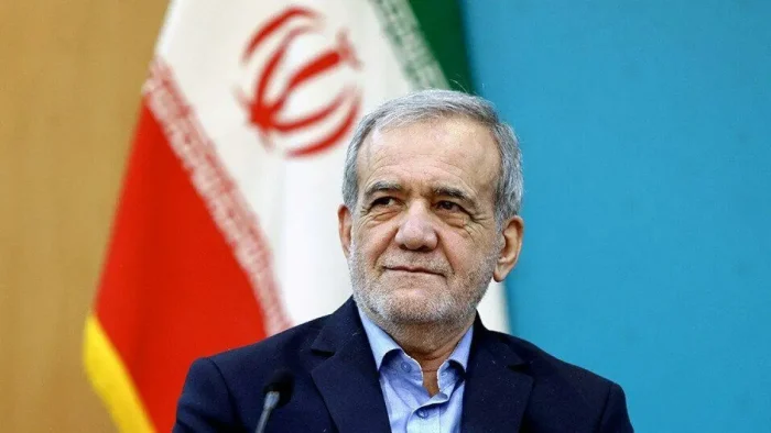 حضور مسعود پزشکیان در سومین آیین «امین ایران»