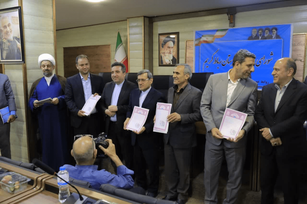 اهدای ۲۷۵ سند مالکیت تک‌برگ شهرک شهید آبشناسان  رباط‌کریم + عکس