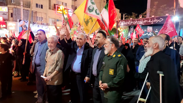بدرقه باشکوه زائران اربعین حسینی در میدان استقلال پرند + فیلم و عکس
