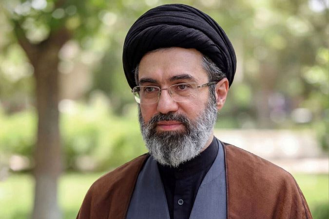 رهبر انقلاب، هر کار تفرقه انگیزی از هر فردی با هر جایگاهی در جهت مقصود دشمن است