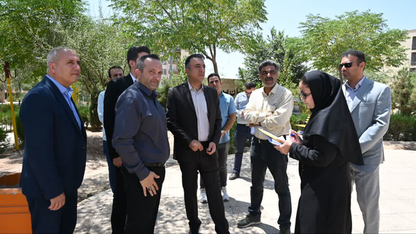 بازدید و بررسی میدانی مدیرعامل شرکت عمران پرند از بوستان‌های فازهای تحت مدیریت + عکس