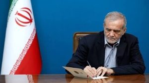 رئیس‌ جمهور حکم انتصاب «مهرداد اخلاقی» به عنوان وزیر دفاع را صادر کرد